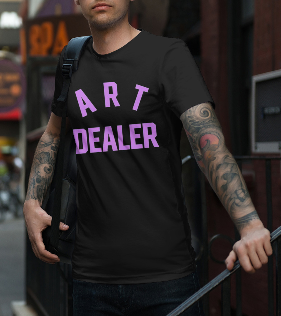 ART DEALER Classic Bold Typography T-Shirt
