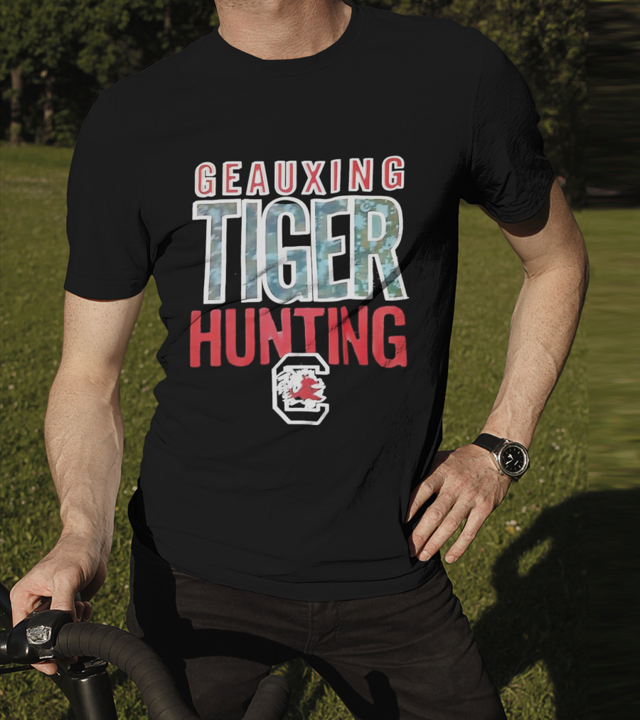 Geauxing Tiger Hunting South Carolina Gamecocks C T-Shirt