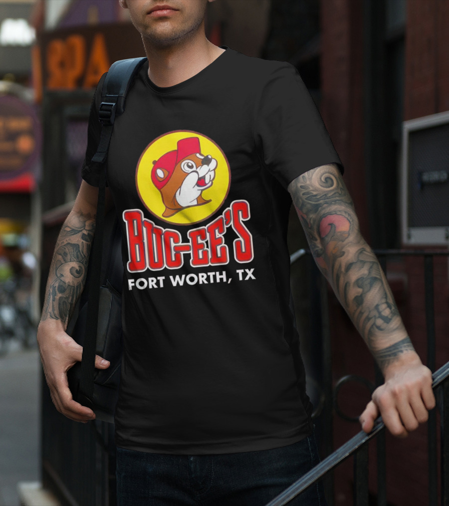 Buc-Ee's Fort Worth TX Logo With Beaming Beaver T-Shirt