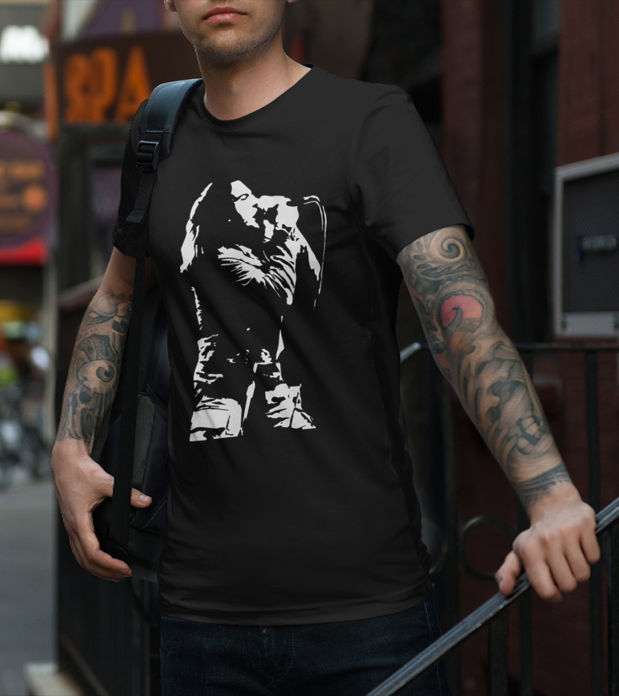 Eddie Vedder Pearl Jam Mic Performance T-Shirt