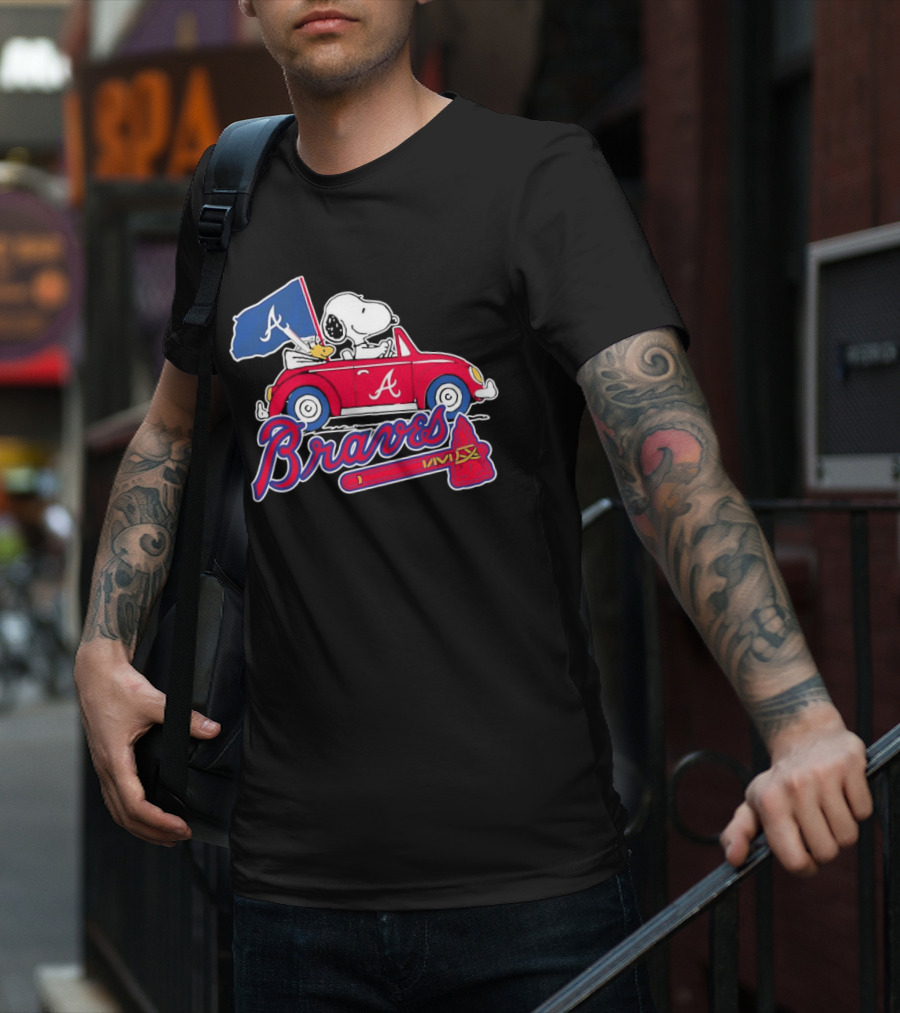 Snoopy And Woodstock Driving Car Atlanta Braves Logo Peanuts Cartoon T-Shirt
