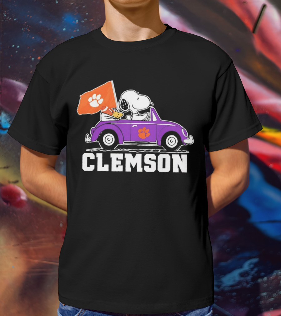 Snoopy And Woodstock In Purple Car With Clemson Flag T-Shirt