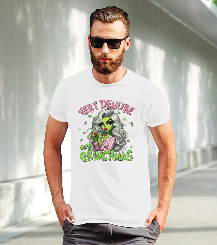 Very Demure Not Grinchmas Christmas Grinch Girl T-Shirt