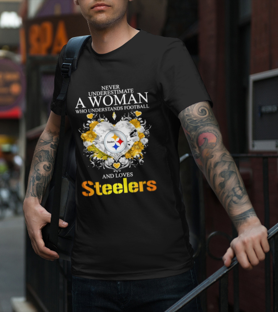 Never Underestimate A Woman Who Understands Football And Loves Steelers Crystal Heart T-Shirt