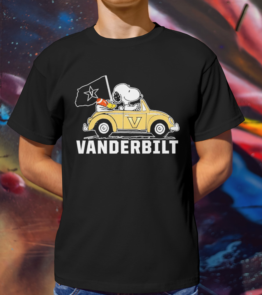 Snoopy And Woodstock Vanderbilt Commodores Driving Car T-Shirt