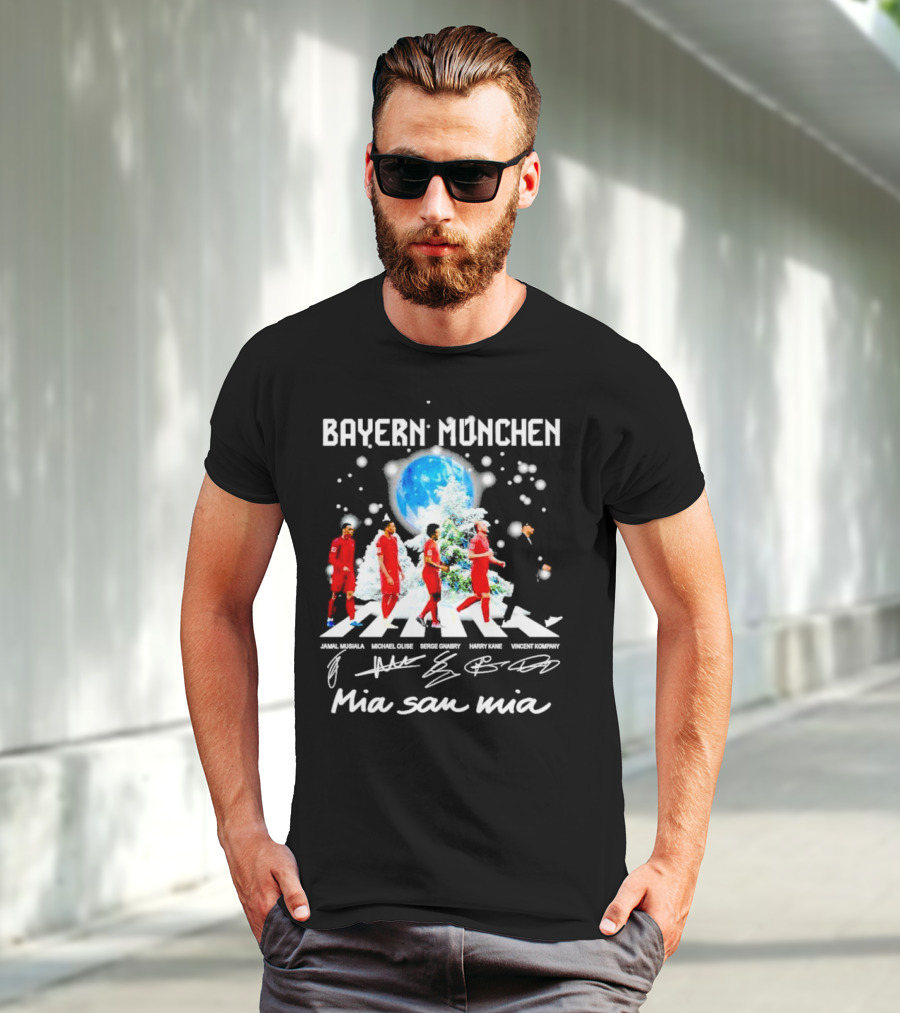 Bayern München Mia San Mia Abbey Road Jamal Musiala Michael Olise Serge Gnabry Harry Kane Vincent Kompany Christmas T-Shirt