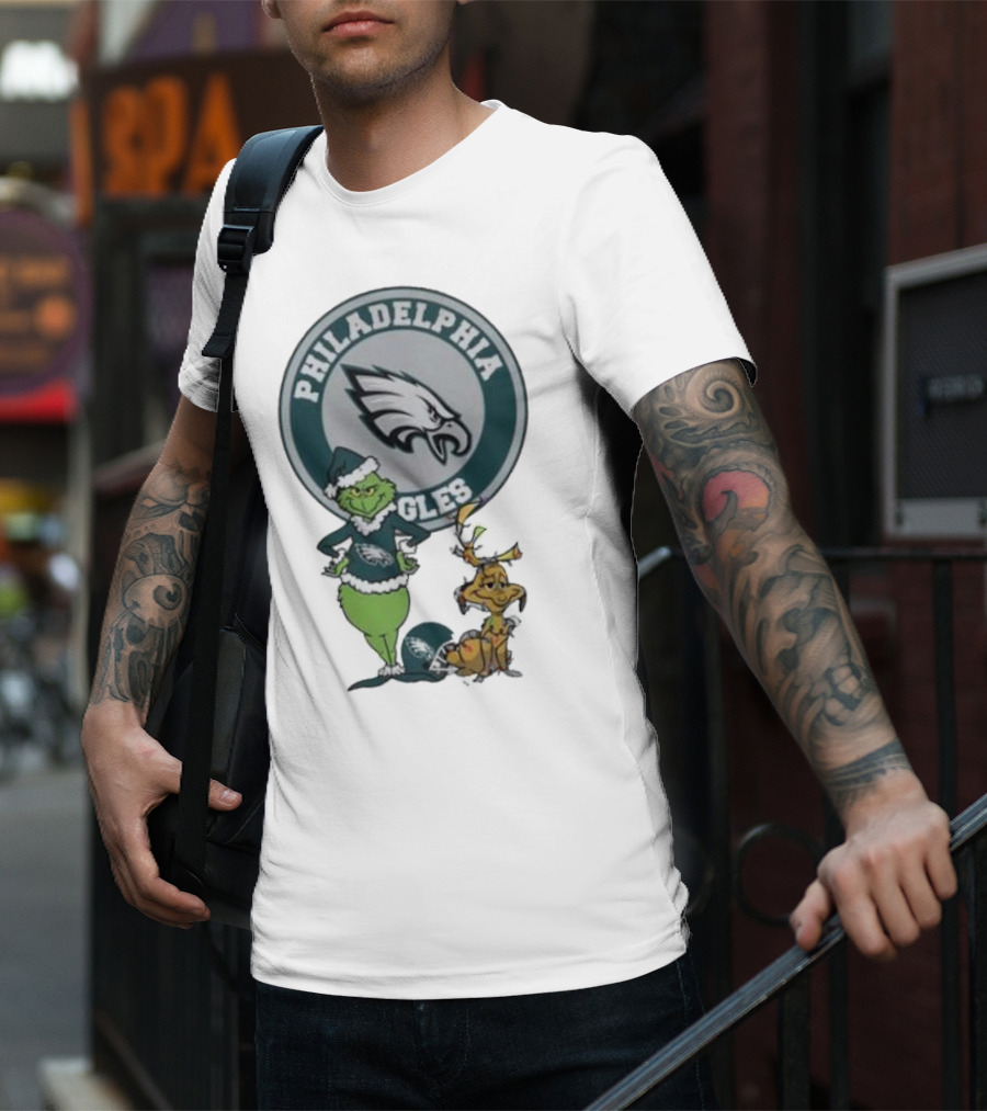 Philadelphia Eagles Grinch Max Merry Christmas T-Shirt