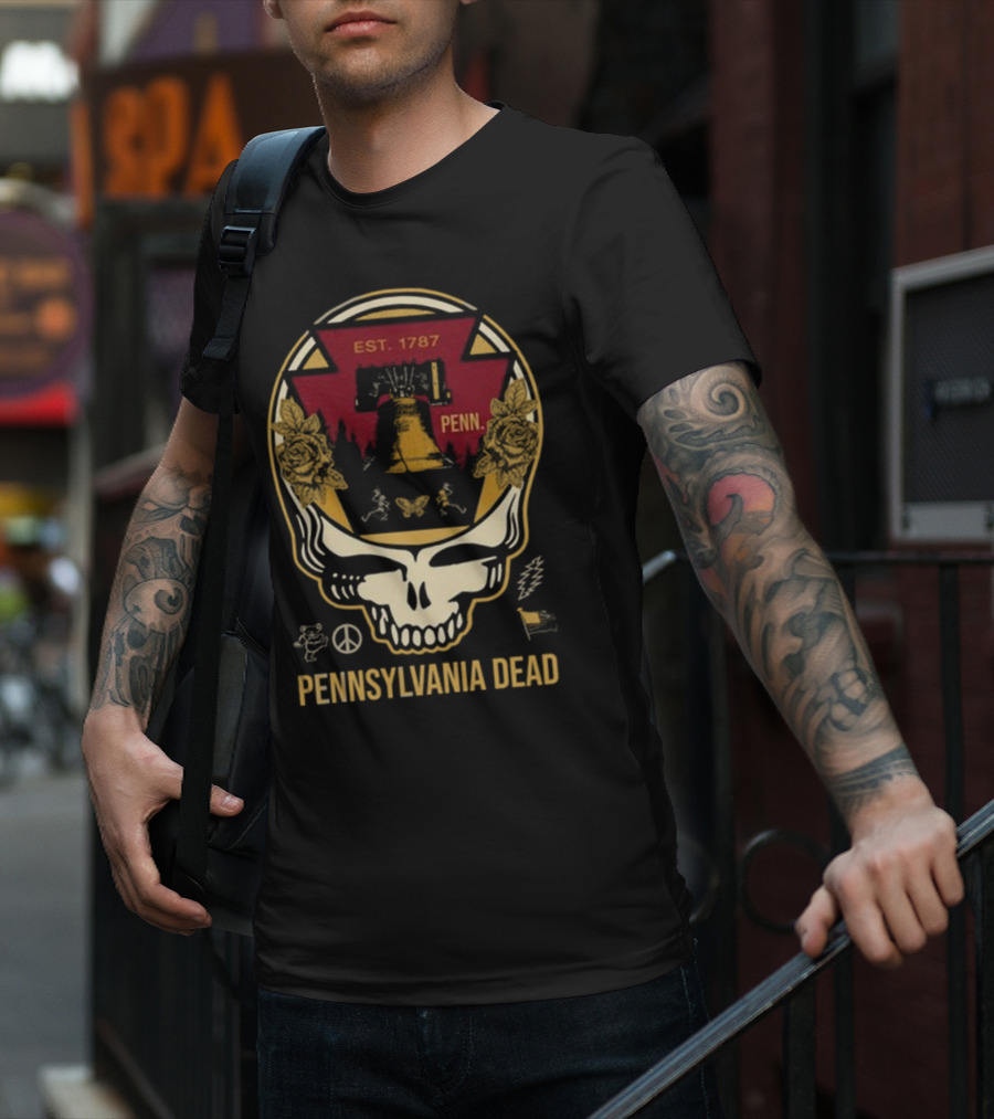 Pennsylvania Dead Est. 1787 Penn Skull With Liberty Bell And Roses T-Shirt