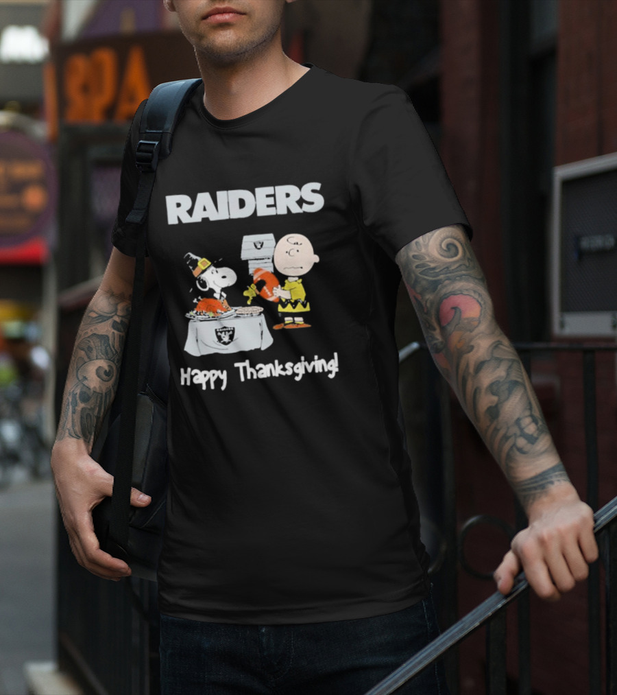 Raiders Charlie Brown Snoopy Happy Thanksgiving T-Shirt