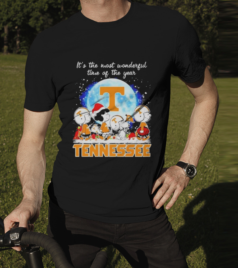 Peanuts Tennessee Volunteers It's The Most Wonderful Time Of The Year Christmas Snoopy Woodstock Lucy Moon T-Shirt