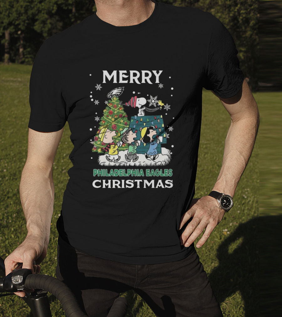 Merry Philadelphia Eagles Christmas Snoopy And Friends T-Shirt