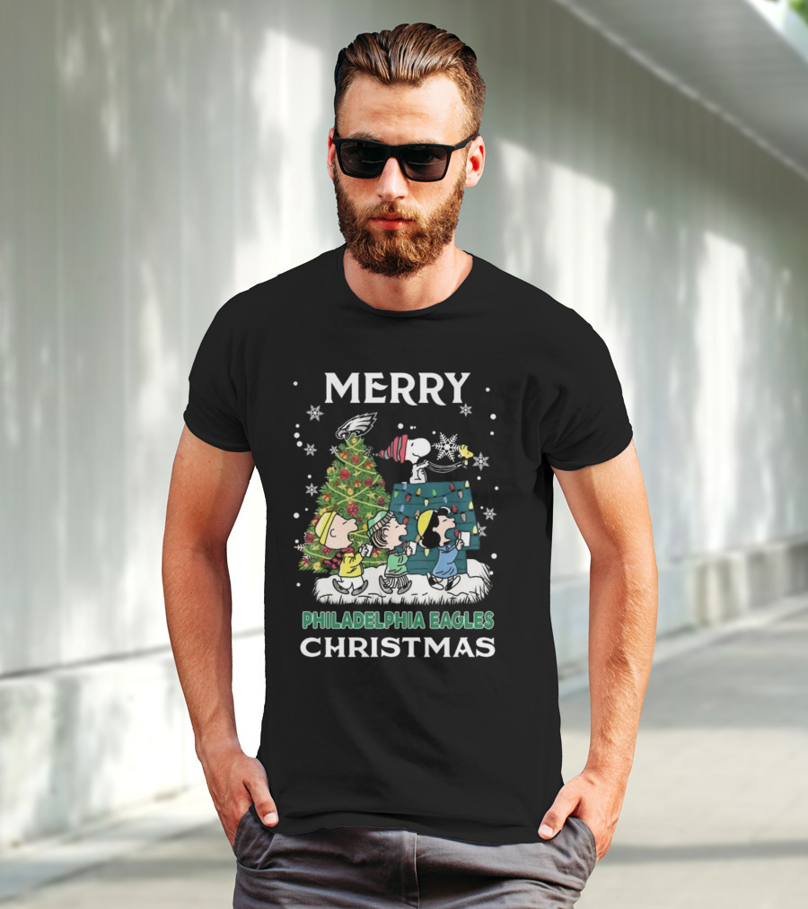Merry Philadelphia Eagles Christmas Snoopy And Friends T-Shirt