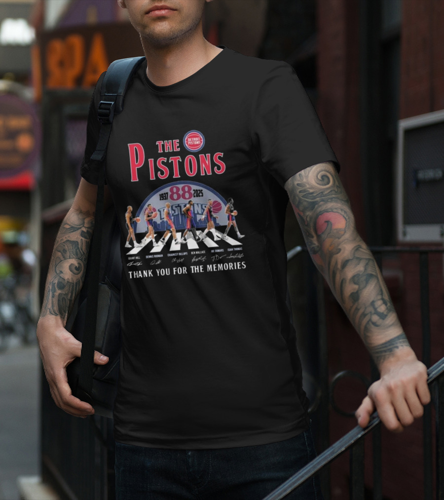 The Pistons 88 1937-2025 Thank You For The Memories Walking Signatures Grant Hill Dennis Rodman Chauncey Billups Ben Wallace Joe Dumars Isiah Thomas T-Shirt