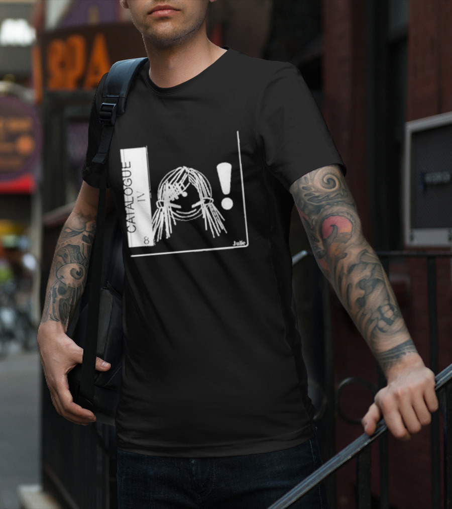 Catalogue IV Julie T-Shirt
