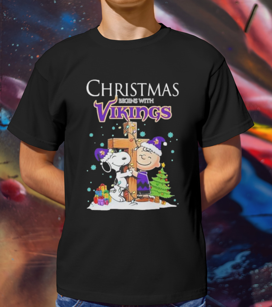 Christmas Begins With Minnesota Vikings Charlie Brown Snoopy Hug Cross T-Shirt