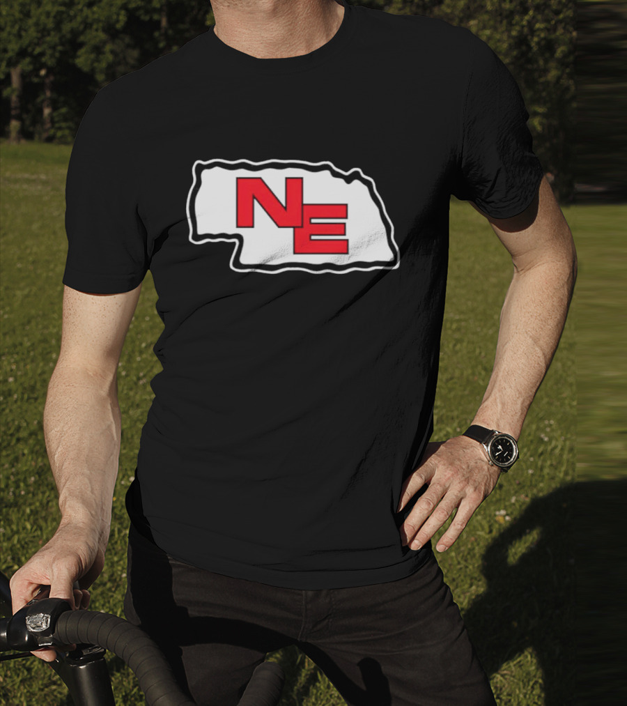 NE Nebraska State Outline Arrowhead T-Shirt