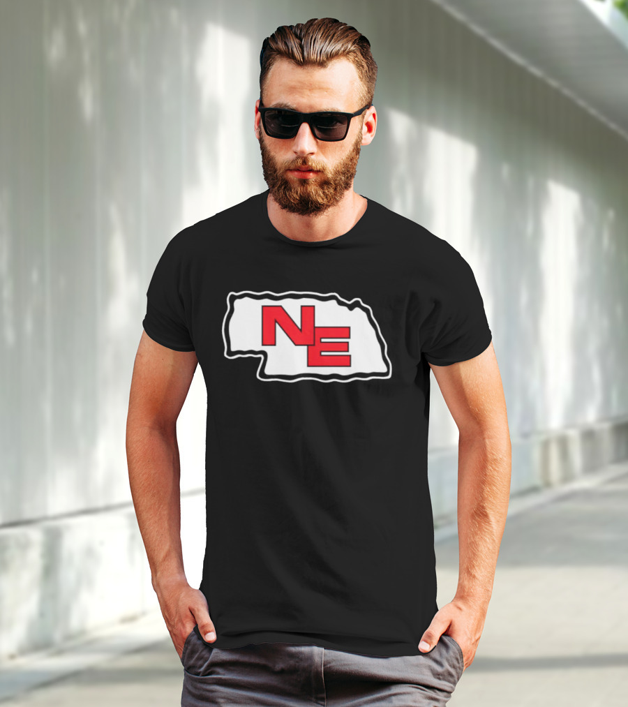 NE Nebraska State Outline Arrowhead T-Shirt
