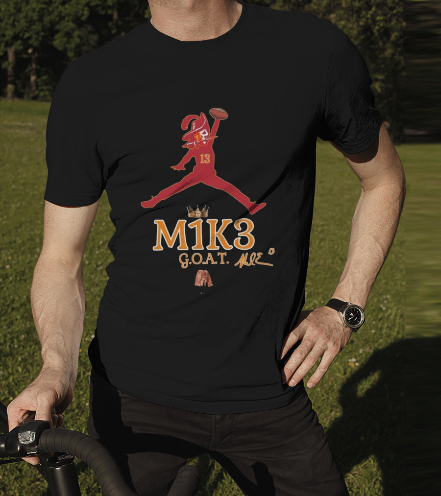 M1K3 G.O.A.T. Mike Evans 13 Buccaneers Signature Crown Football T-Shirt