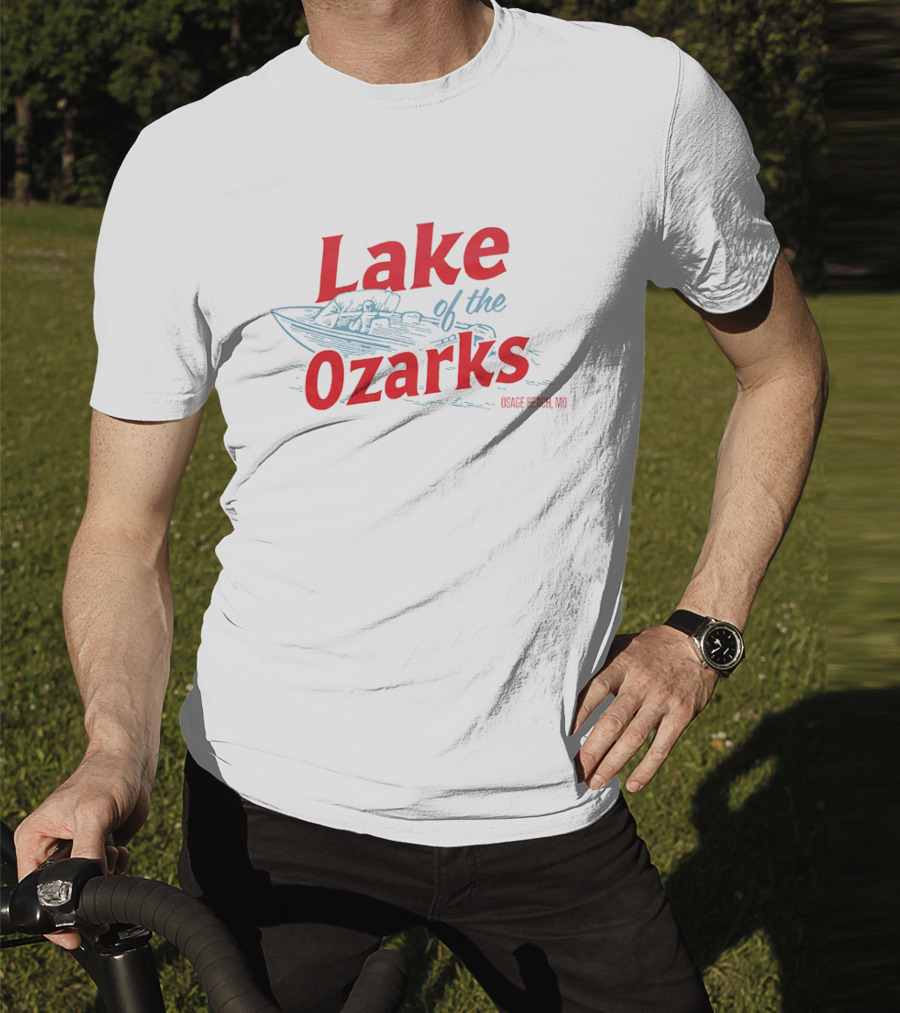 Lake Of The Ozarks Osage Beach MO Retro Boat Illustration T-Shirt