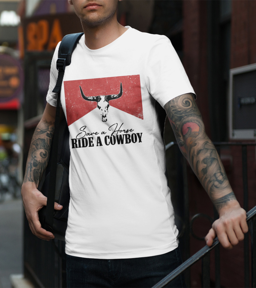 Cowboy Bull Skull Save A Horse Ride A Cowboy Retro Western T-Shirt
