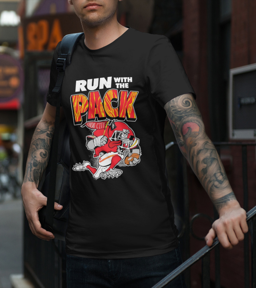 Run With The Pack Kansas City Chiefs KC Wolf 2025 T-Shirt