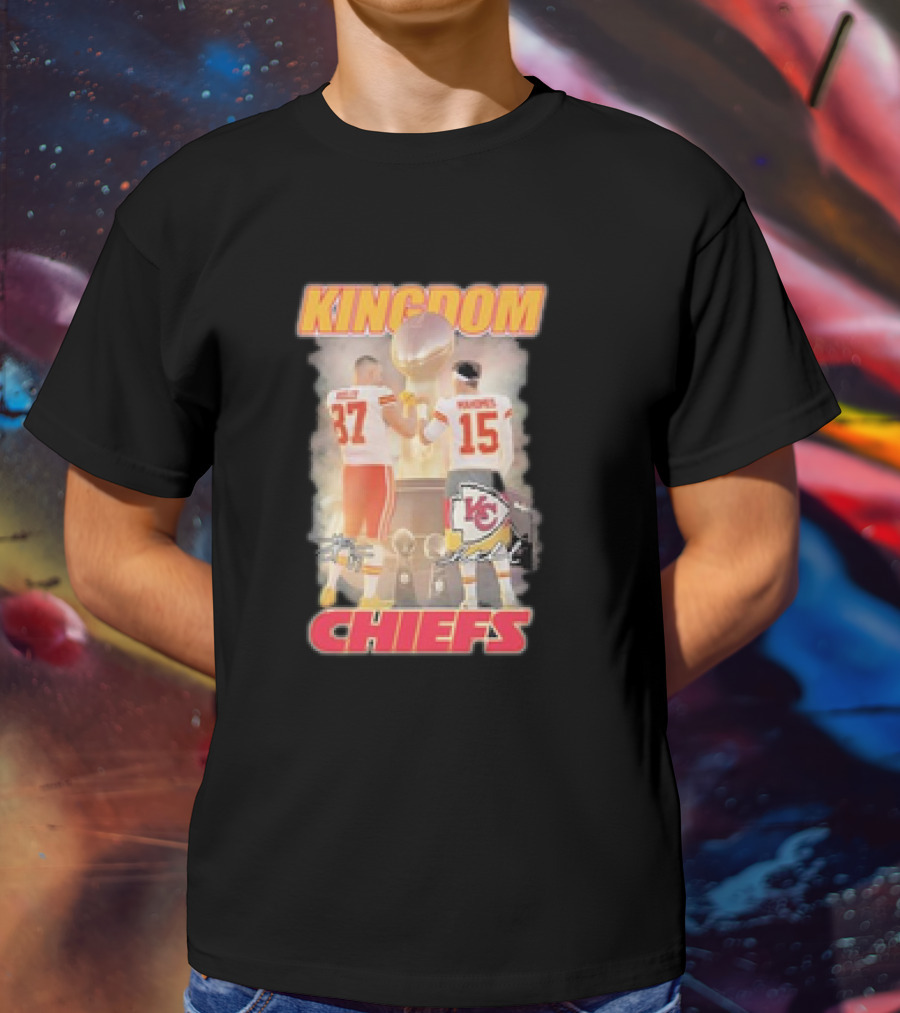 Chiefs Kingdom Travis Kelce Patrick Mahomes Trophy Celebration T-Shirt