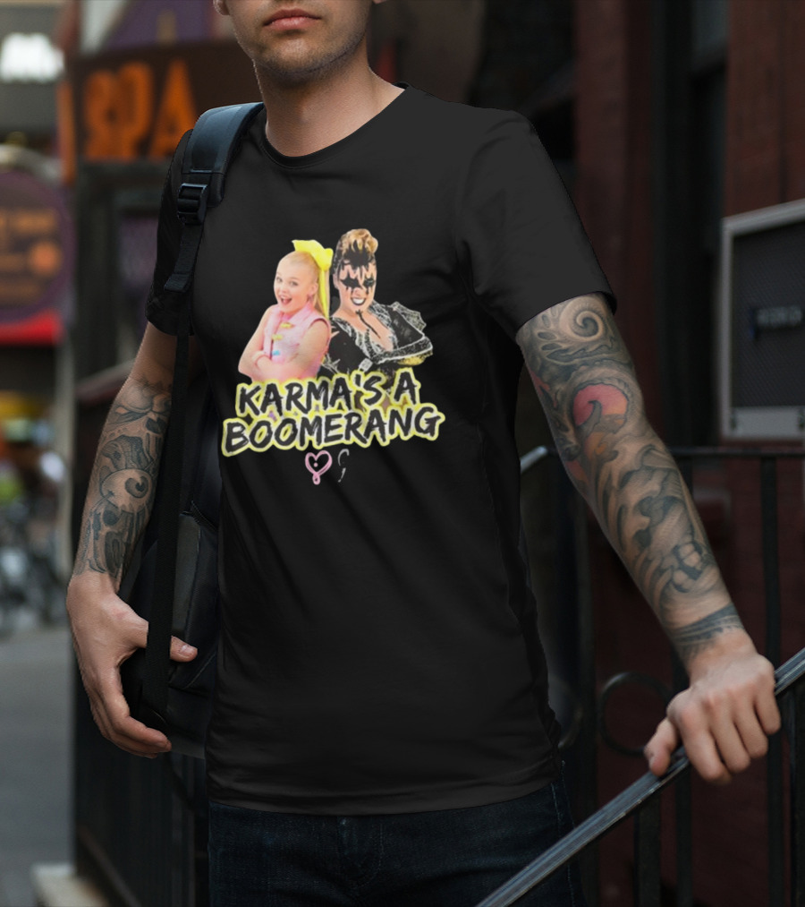 Karma's A Boomerang Pop Star And Rock Icon Style Contrast T-Shirt