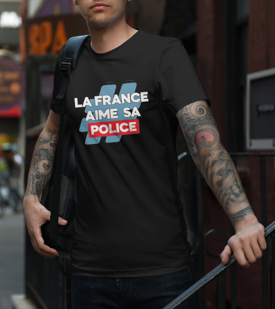 La France Aime Sa Police Hashtag Red Rectangle T-Shirt