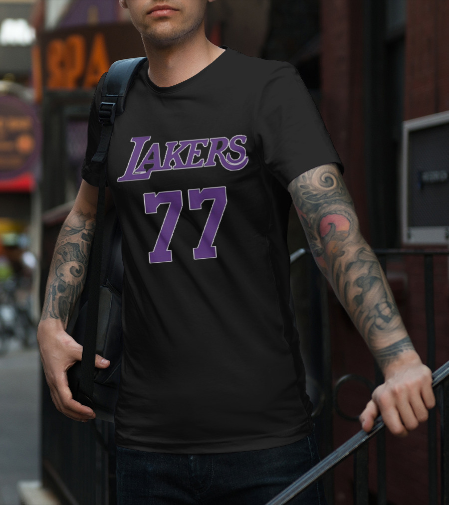 Lakers 77 T-Shirt