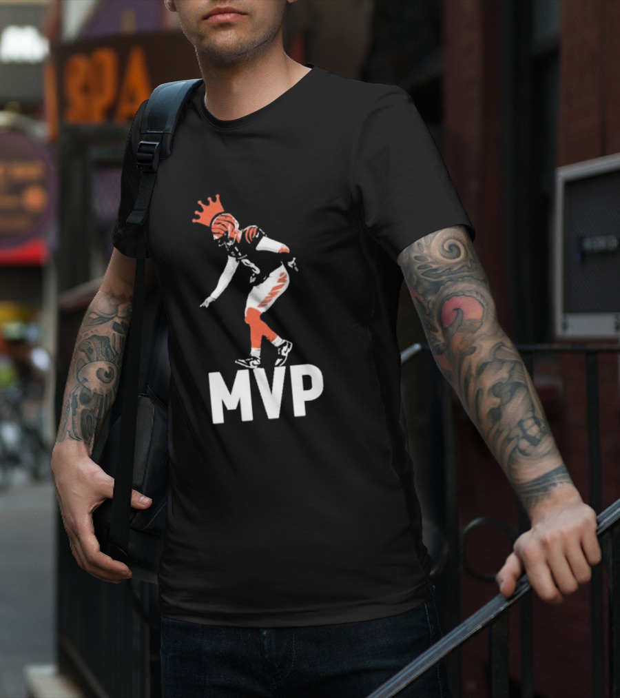Lfg Cincy Jackpot Joey Mvp Football Player Illustration With Crown T-Shirt