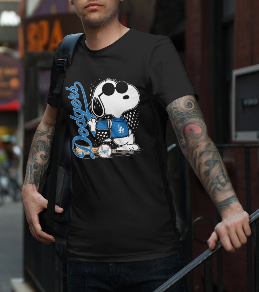Los Angeles Dodgers Snoopy MLB 2025 Peanuts Baseball Collaboration T-Shirt