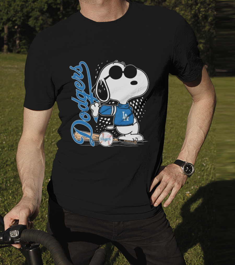 Los Angeles Dodgers Snoopy MLB 2025 Peanuts Baseball Collaboration T-Shirt