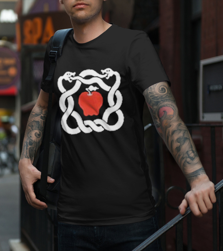 Msg Snake Dom Dolla Red Apple White Snakes T-Shirt