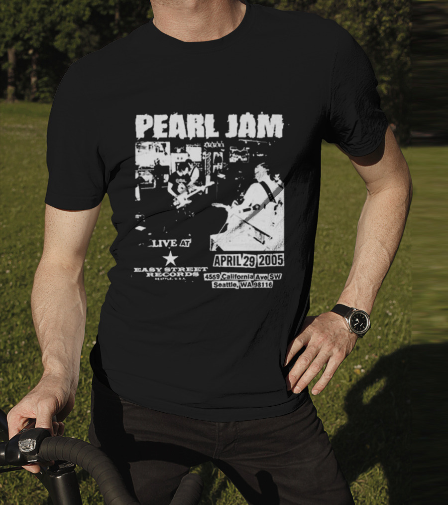 Pearl Jam Live At Easy Street April 29 2005 Seattle WA 4455 California Ave SW T-Shirt