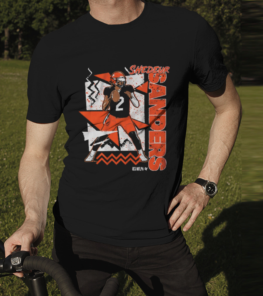 Shedeur Sanders 90s Style Retro Football Illustration T-Shirt