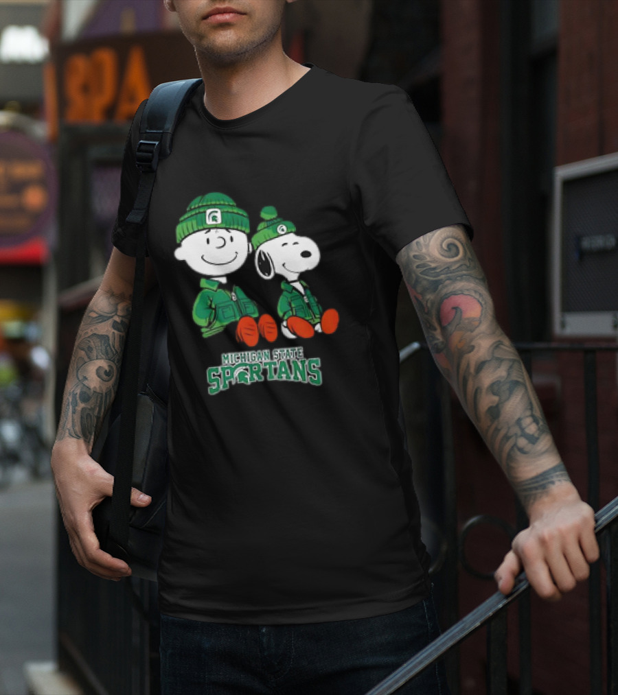Snoopy And Charlie Brown Michigan State Spartans Green Apparel T-Shirt