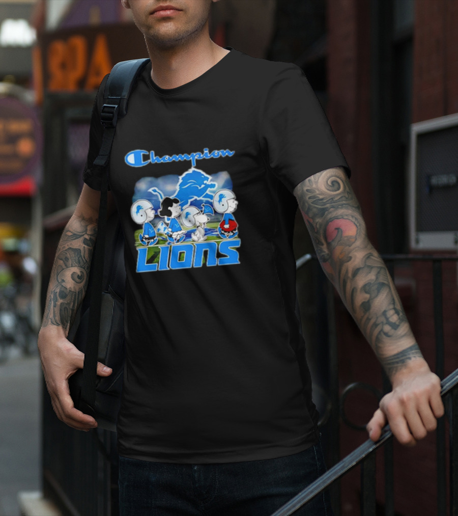 Champion Lions Snoopy Charlie Brown And Friends Detroit T-Shirt