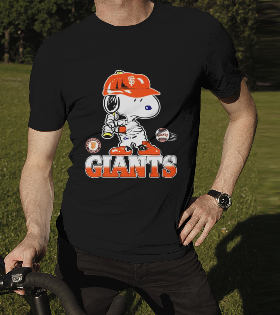 Snoopy SF Giants Baseball Fan Art Peanuts Sports Graphic T-Shirt