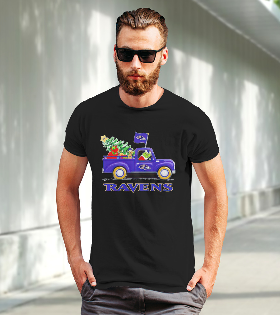 Grinch Driving Baltimore Ravens Christmas Truck T-Shirt