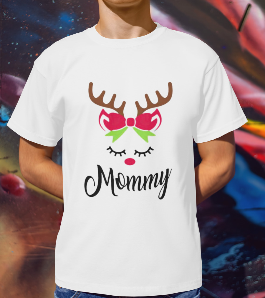 Mommy Reindeer Antlers Christmas Bow T-Shirt