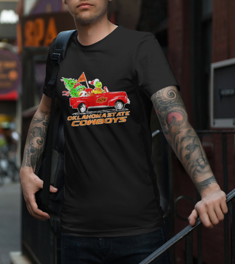 Oklahoma State Cowboys Christmas Grinch And Dog Driving Red OSU Car With Tree And Presents T-Shirt
