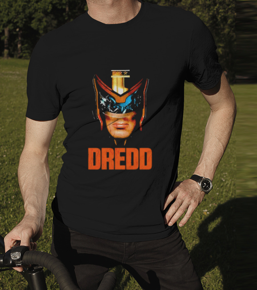 Judge Dredd Helmet Vintage Retro Dredd T-Shirt