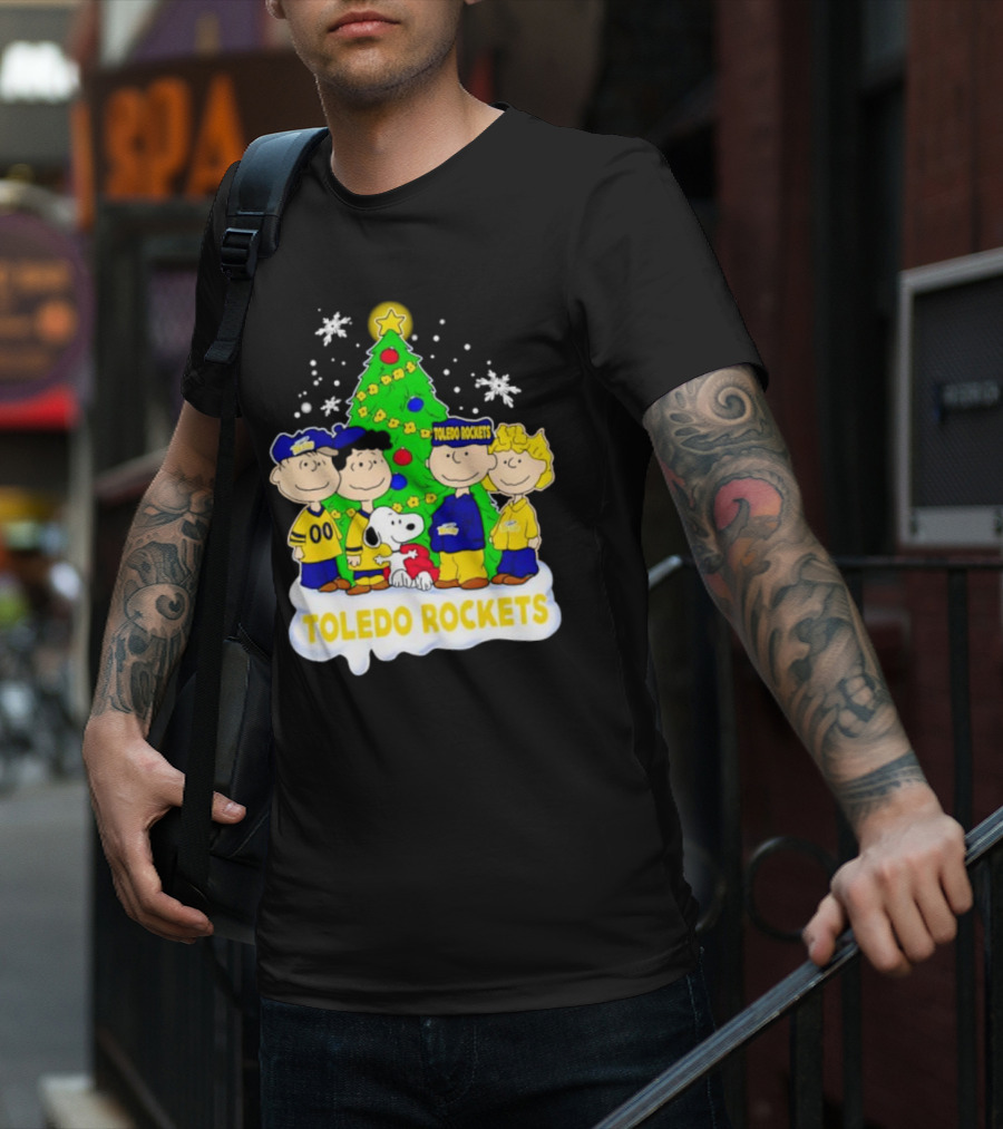 Peanuts Toledo Rockets Christmas Tree With Snoopy And Friends T-Shirt