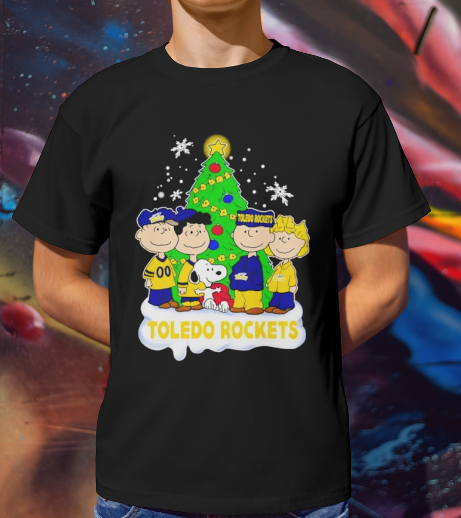 Peanuts Toledo Rockets Christmas Tree With Snoopy And Friends T-Shirt
