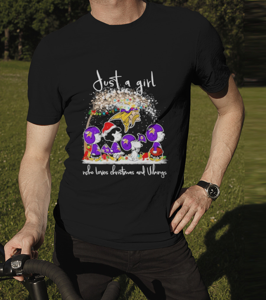 Just A Girl Who Loves Christmas And Vikings Peanuts T-Shirt