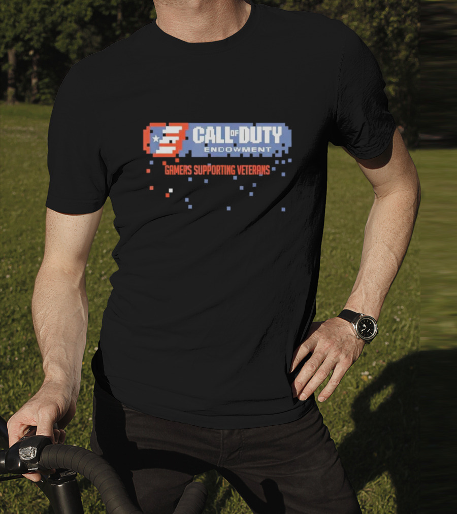 Call Of Duty Endowment Gamers Supporting Veterans Pixelated American Flag T-Shirt