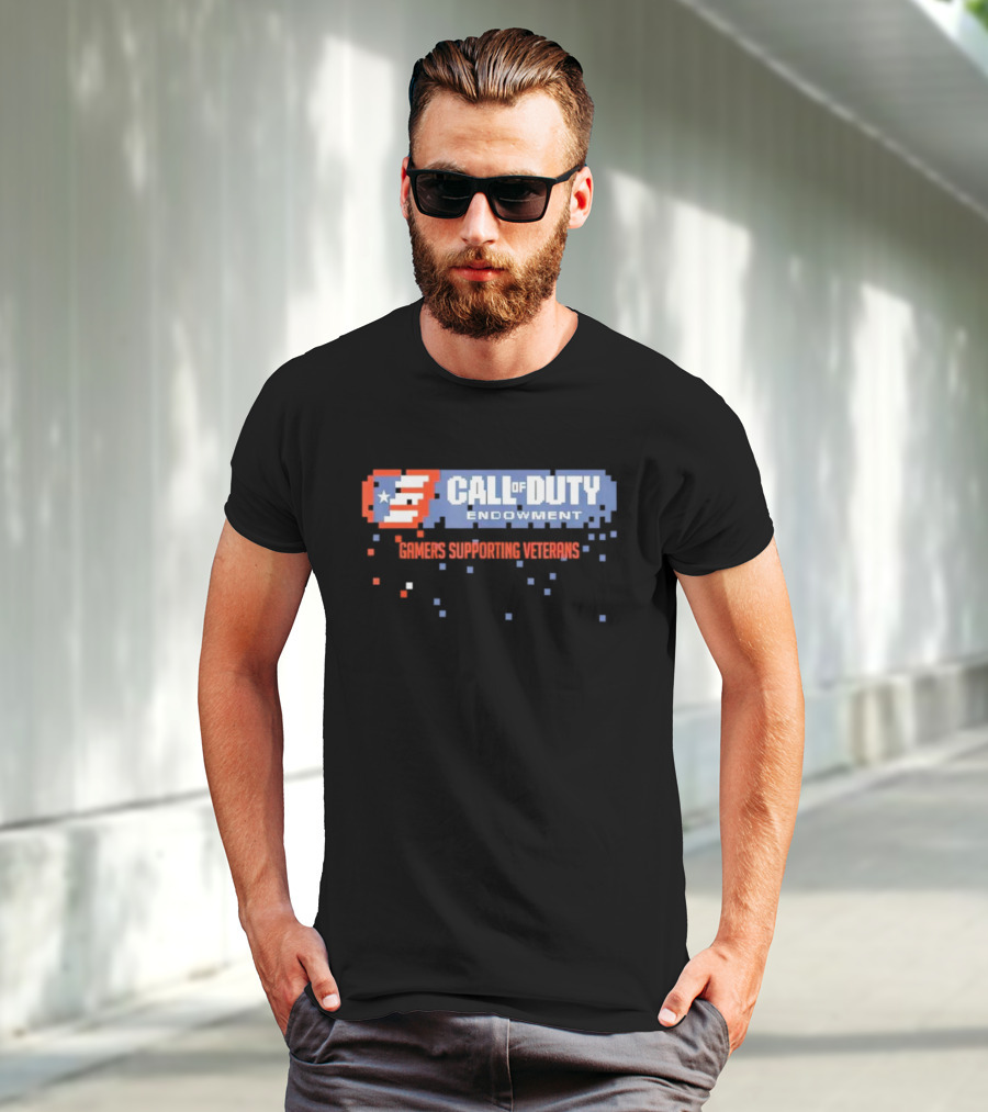 Call Of Duty Endowment Gamers Supporting Veterans Pixelated American Flag T-Shirt