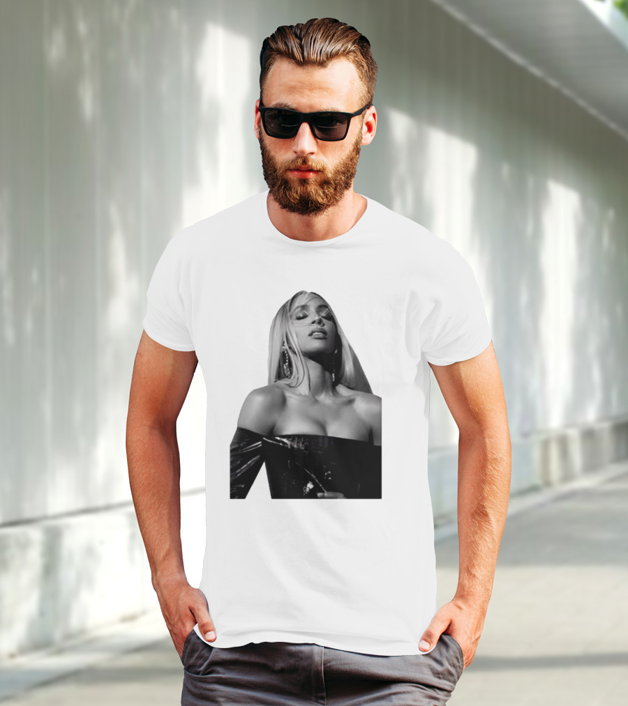 Kelly Rowland Krew Iconic Black And White Fashion Pose T-Shirt