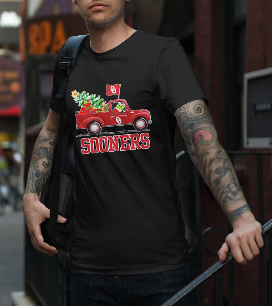 Grinch Driving Red Truck With Christmas Tree Oklahoma Sooners T-Shirt