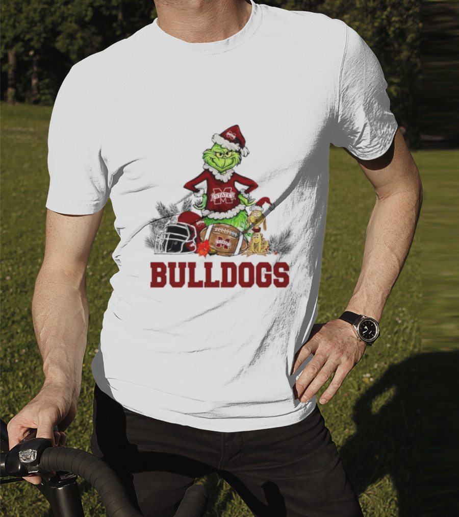 Bulldogs Grinch Max Dog Christmas Football Santa Hat T-Shirt
